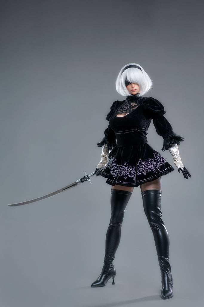 2B's costume and boots