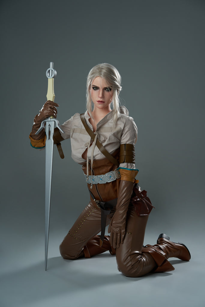 Ciri's outfit and shoes