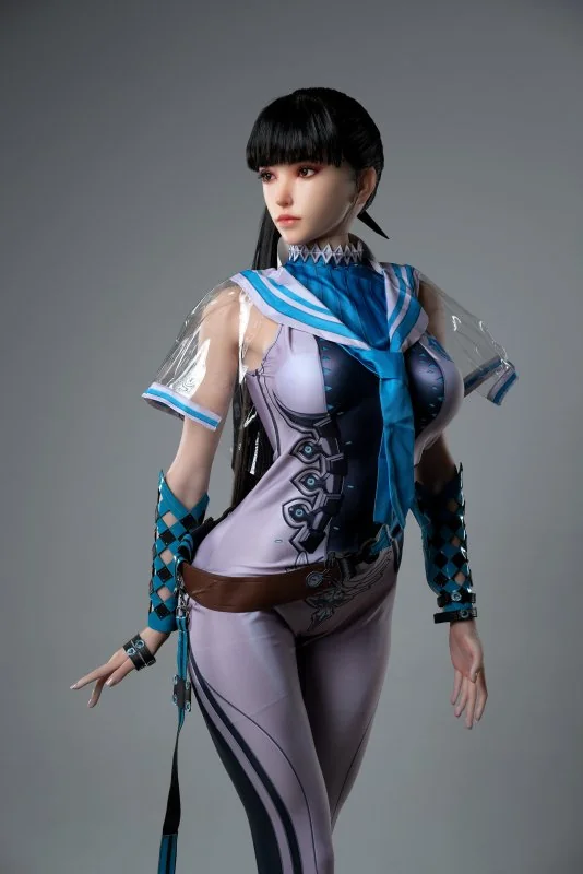 Eve's Outfit