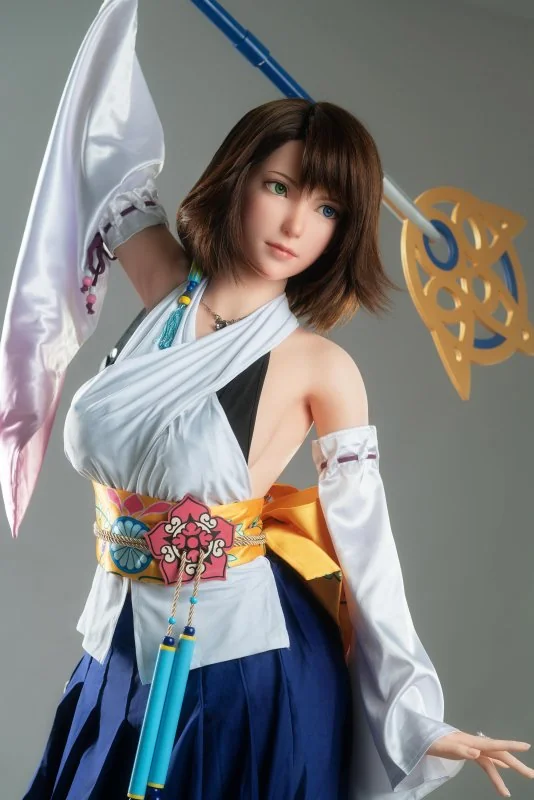 Yuna's Outfit and Boots