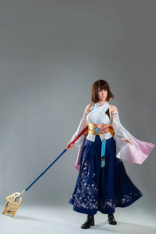 Yuna's Outfit and Boots